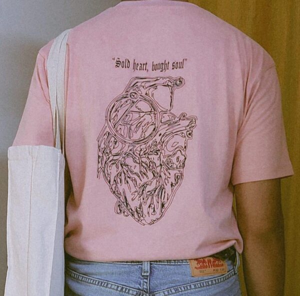 Sold heart Tee