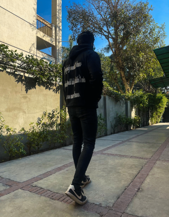 Myth Article Black - Image 4