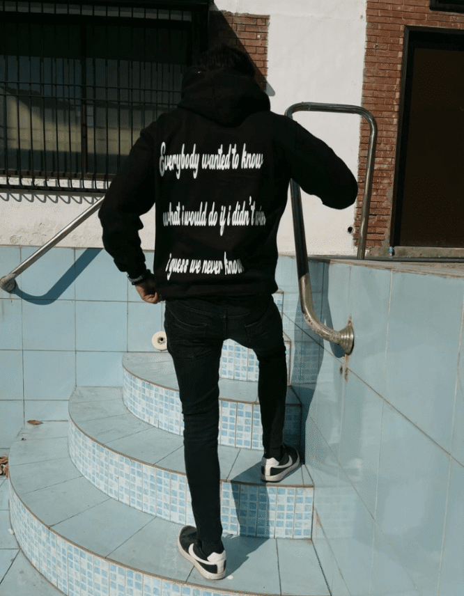 Myth Article Black - Image 3
